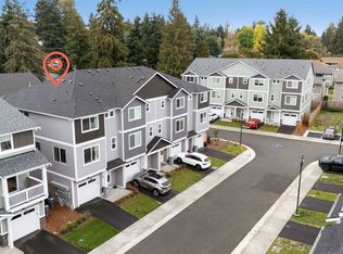 18136 1st Pl SW, Normandy Park, WA 98166