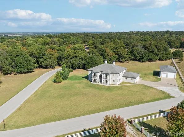 9433 S 282nd East Ave, Broken Arrow, OK 74014