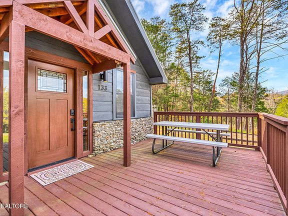 34th image of 133 Westwing Cave Rd