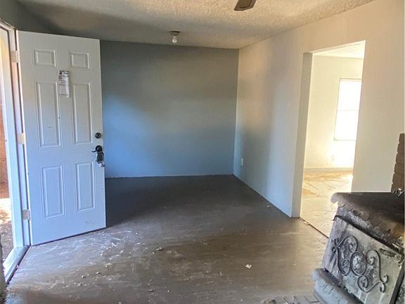 3rd image of 271 24th Ave