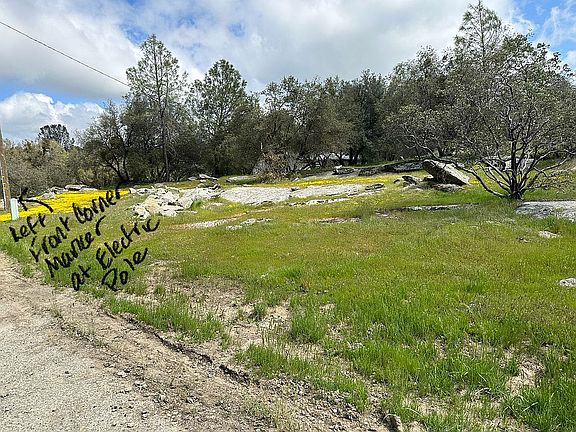 Electric & Telephone at Lot