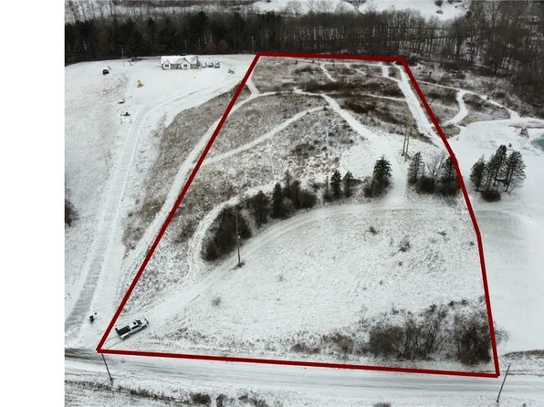 Haught Rd, Cambridge, OH 43725