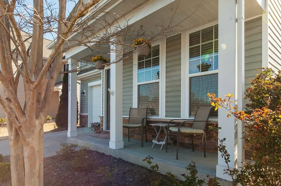 10306 Cochran Ridge Ave — Photo 2