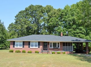 2011 Old Laurens Rd, Greenwood, SC 29649