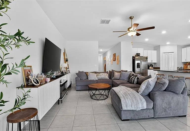 3603 Natural Trace St — Photo 8
