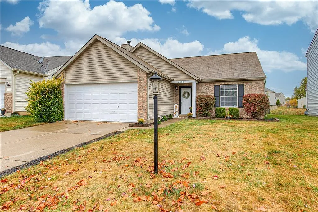 6454 Creekshore Ln photo 1