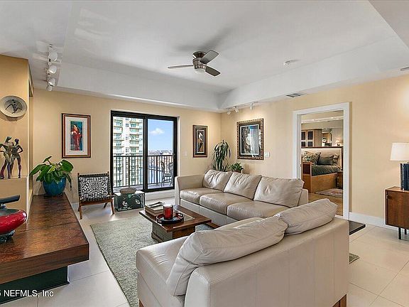 5th image of 1478 RIVERPLACE Boulevard #1905