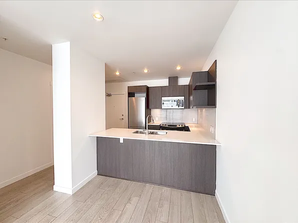 97 W Georgia St, Vancouver, BC