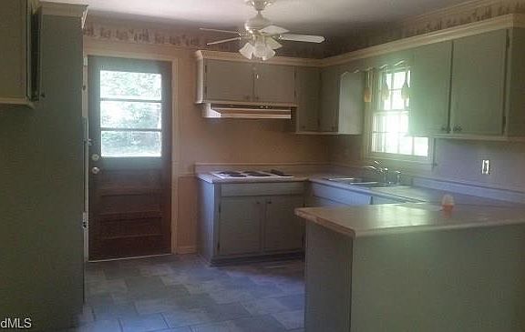 5th image of 2400 Saxon Ct
