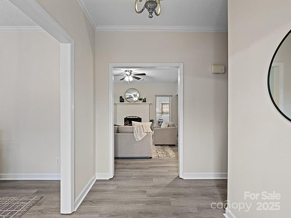 4th image of 1823 Southridge Dr