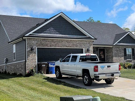 3rd image of 280 Sande Ridge Ln