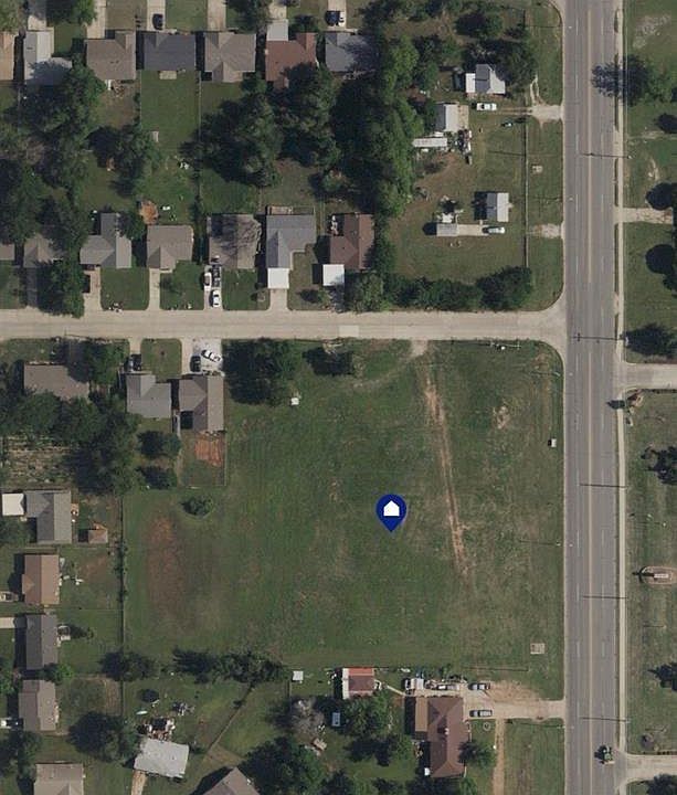 1st image of 1209 N Douglas Blvd