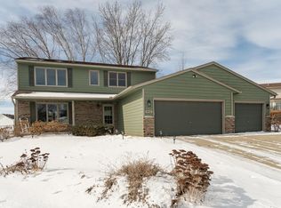 4432 Cambridge Ln NW, Rochester, MN 55901