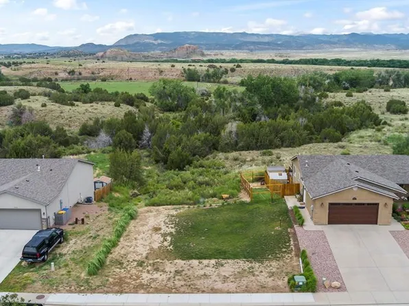 305 High Meadows Dr, Florence, CO 81226