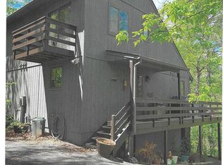 159 Richmon Rd, Basye, VA 22810
