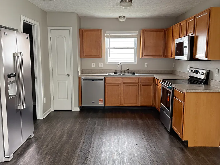 9335 Polaris Green Dr — Photo 18