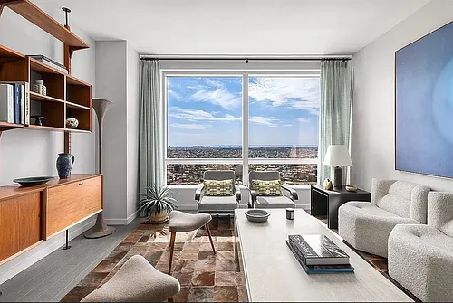 1 City Point #61F Photo 1
