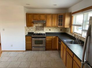 4 Renee Pl FLOOR 2, Commack, NY 11725