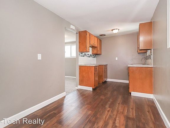 3rd image of 4326 W 152nd St