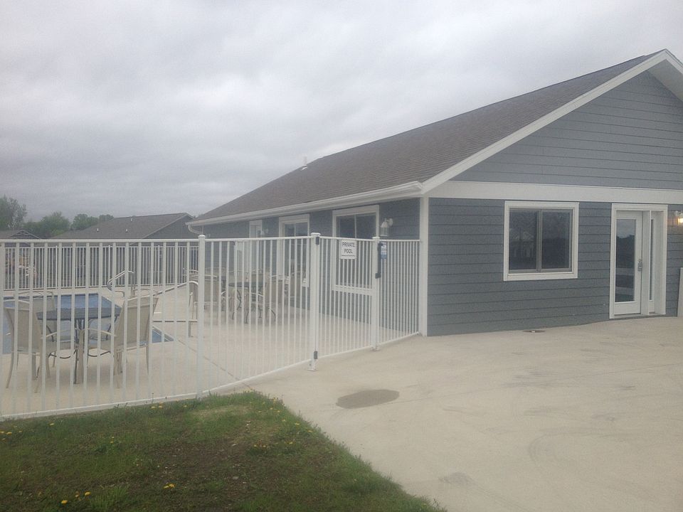 2nd image of 18 Stonybrook Cir SW