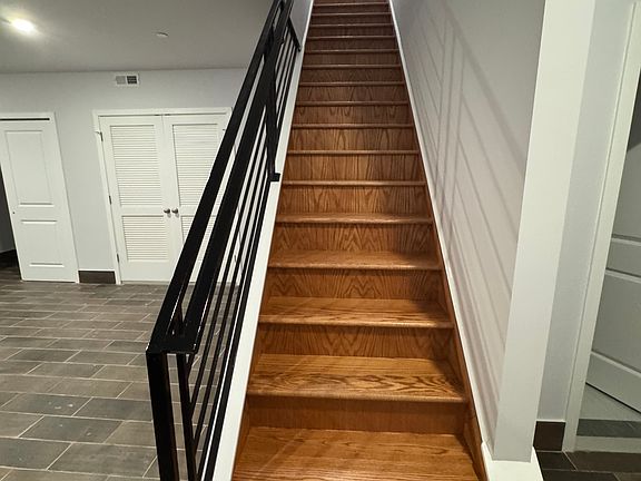 5th image of 800 Callowhill St #9-1