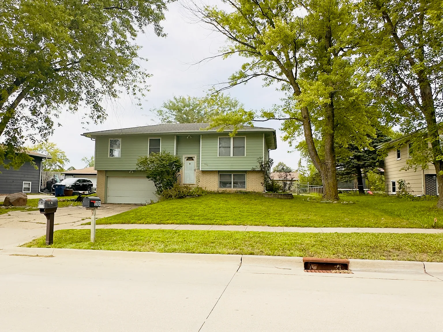 3 bed, 954 sqft, $1,650 — Photo 1