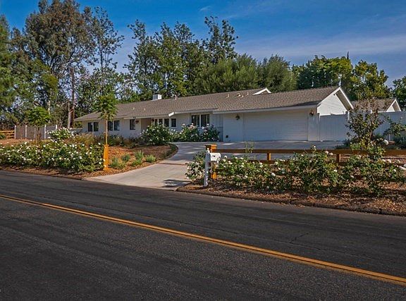 828 Encino Vista Dr