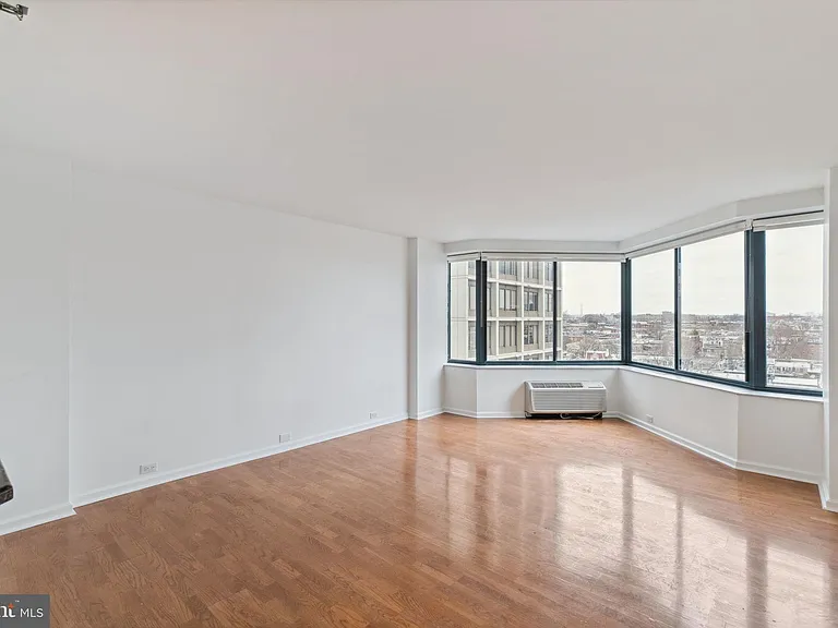 2001 Hamilton St #1103 — Photo 2