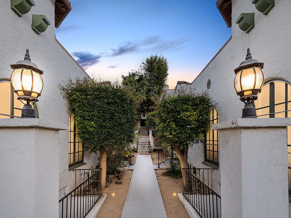 1st image of 806 Tularosa Dr #5