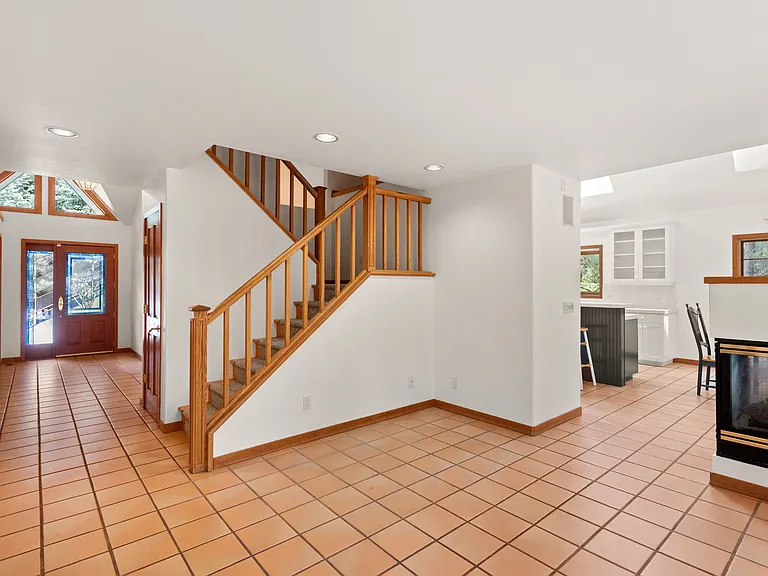 180 River Oaks Ln — Photo 16