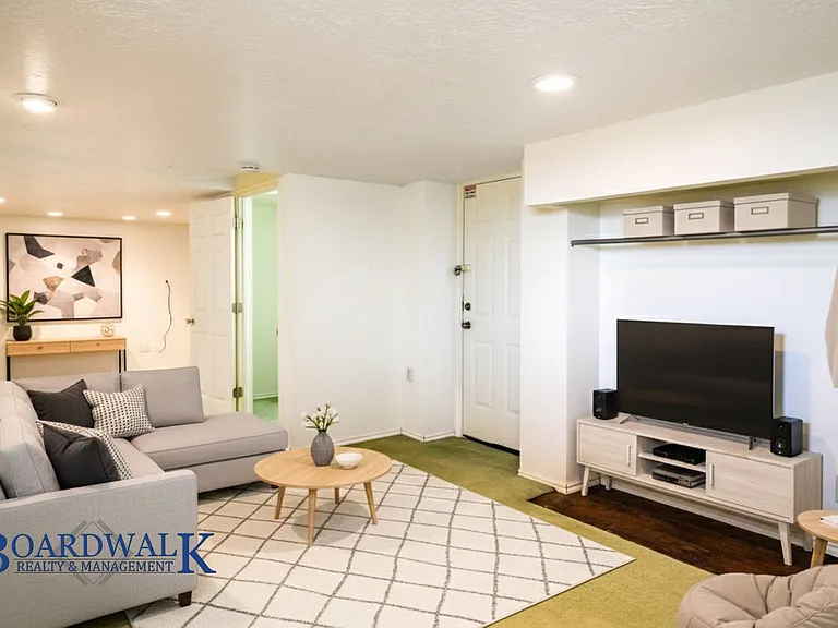 5677 S Esprit Dr — Photo 22