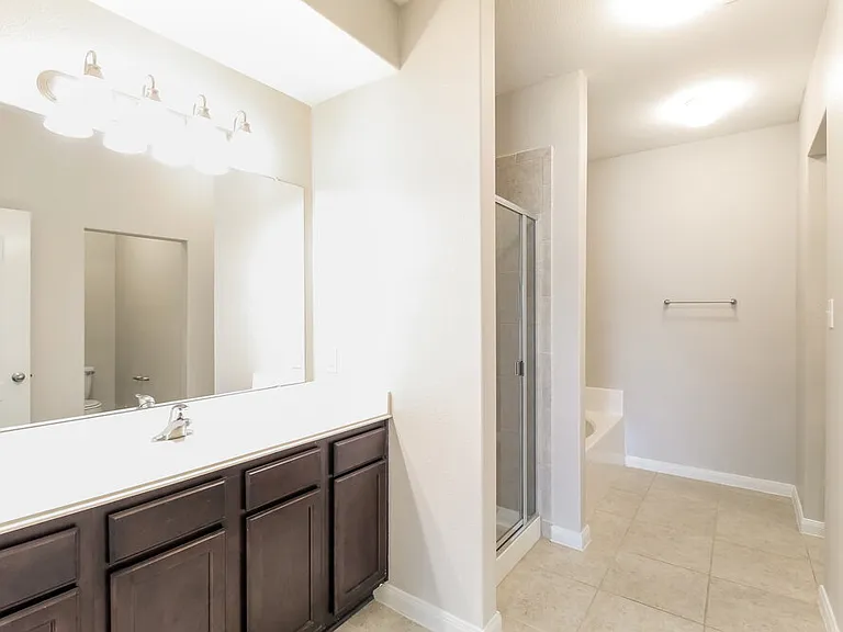 900 Princewood Dr — Photo 12