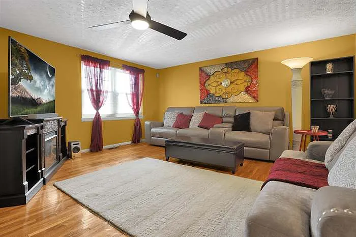 2842 Kingsrowe Ct #2842 — Photo 19