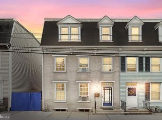 658 E Philadelphia St, York, PA 17403