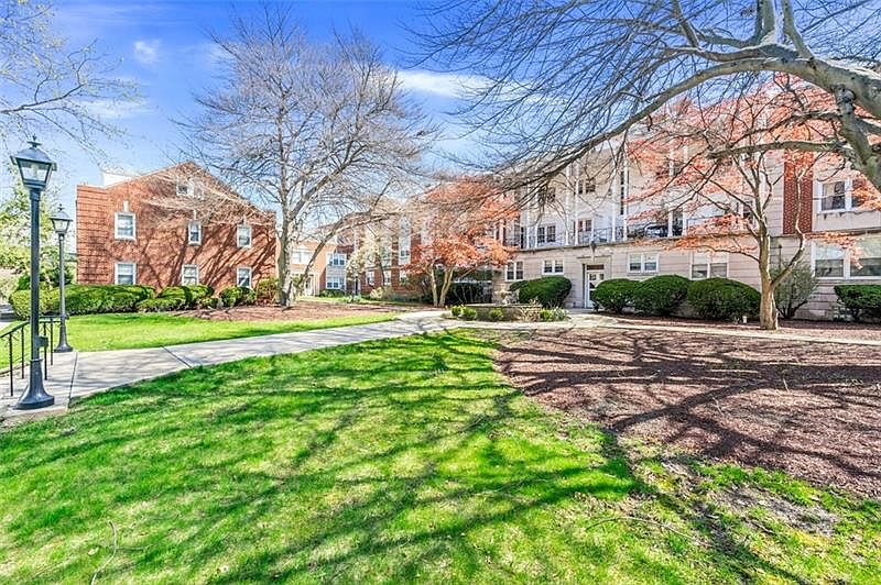825 Morewood Ave Pittsburgh, PA, 15213 Apartments for Rent Zillow