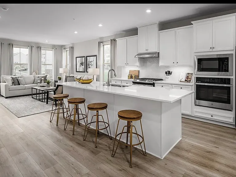 16 Sand Hills Dr #15 — Photo 3