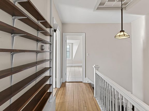 4th image of 7 Walker Street #3