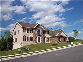 1st image of 12 Cricket Slope Dr