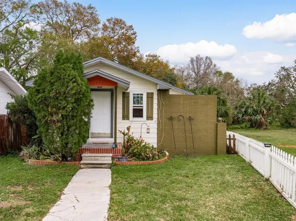 1777 Apache Trl, Clearwater, FL 33755