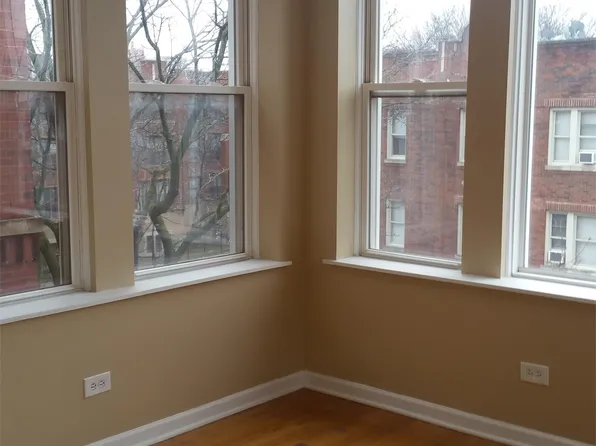 2052 E 68th St, Chicago, IL 60649