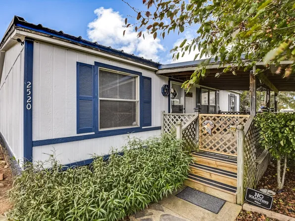 2520 Willow Oak Ln, Burleson, TX 76028