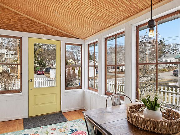 5th image of 9 Forest Street