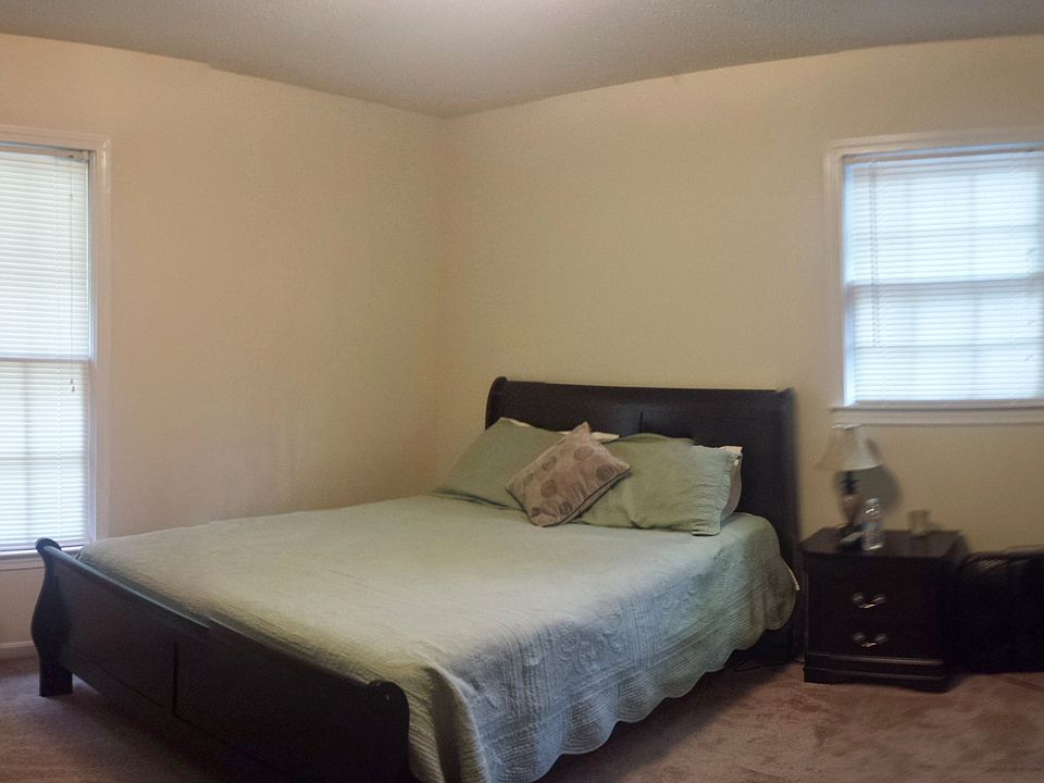EA036 bedroom_10162015