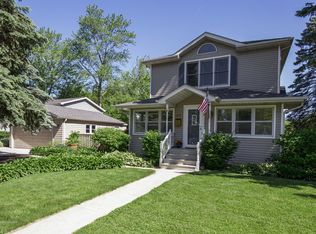 275 W Fremont Ave, Elmhurst, IL