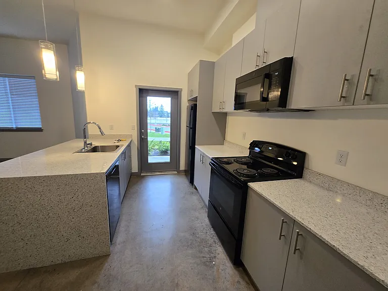 Serenity Apartments — Photo 89