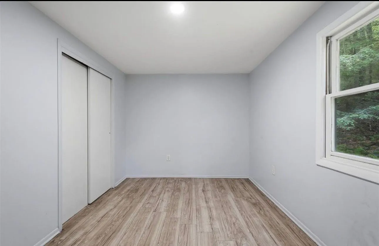 3 bed, $2,250 — Photo 2