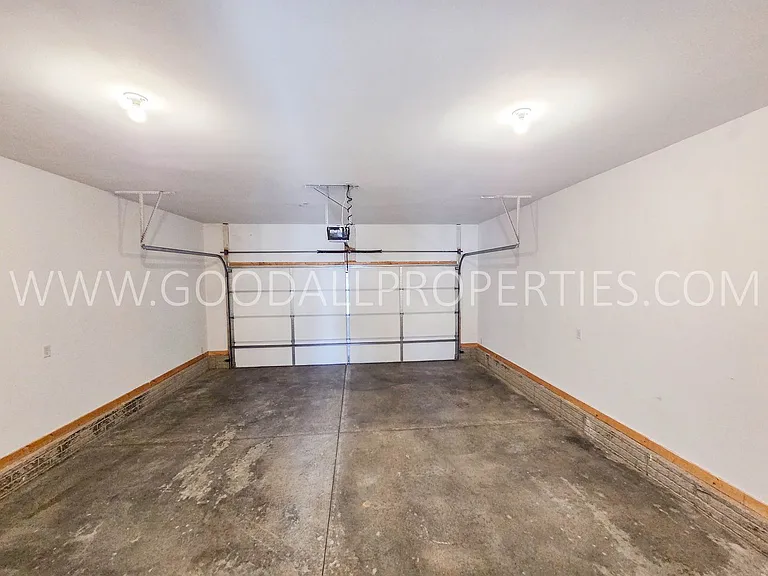 216 Maple Ave — Photo 18
