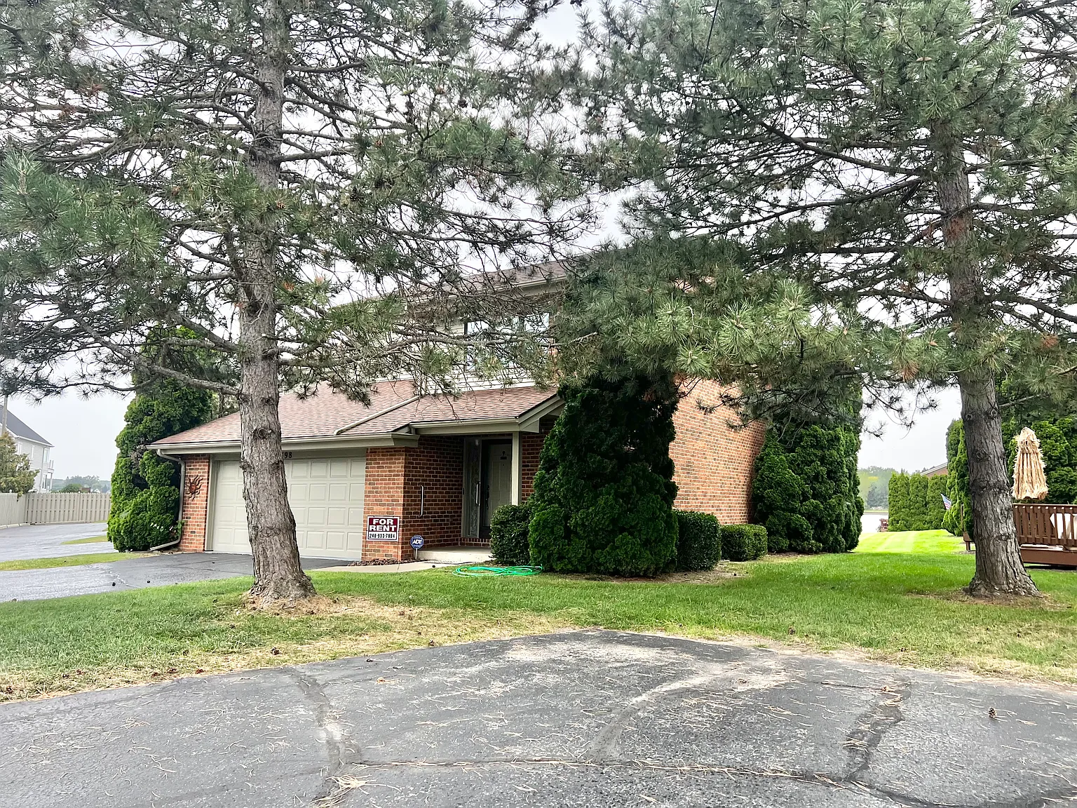 2198 Bowles Street — Photo 2