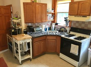 157 Thorndike St #1, Brookline, MA 02446