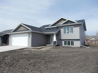 23 Riverview Ln SE, E Grand Forks, MN 56721